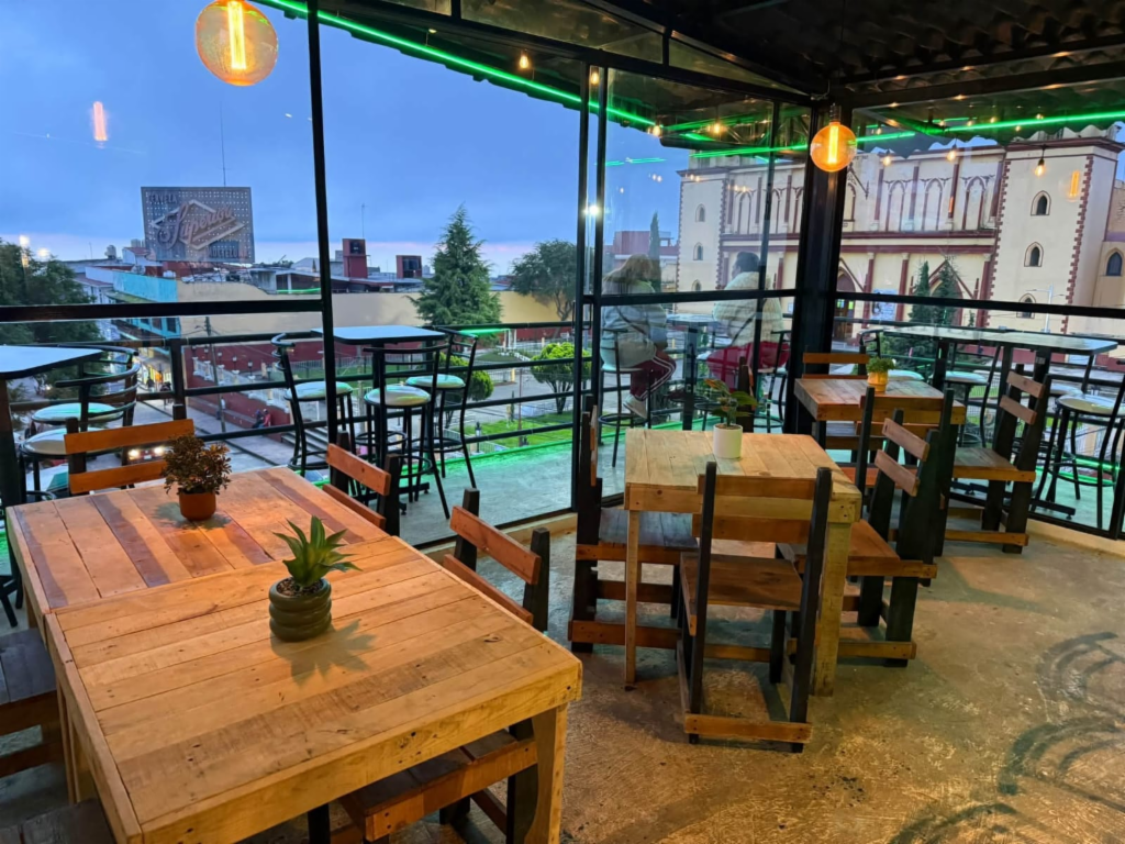 Hanna Burgers Rooftop